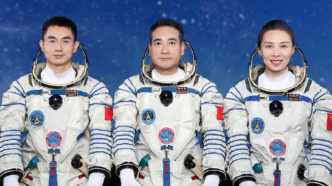 山東鑫仟順羅茨風機廠家祝賀神舟十三號返回艙成功著陸！(圖1)